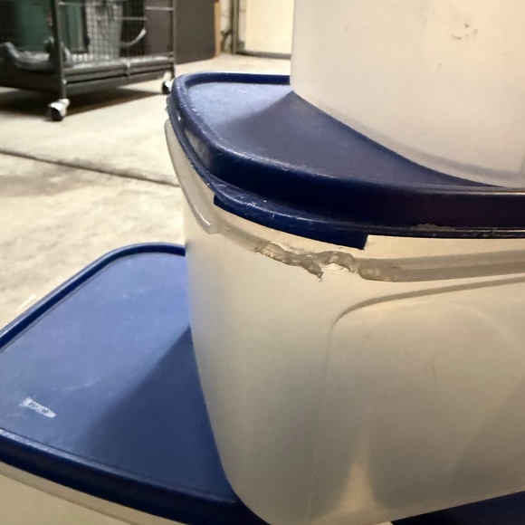 Tupperware Set with Navy Lids - Picture 2 of 3